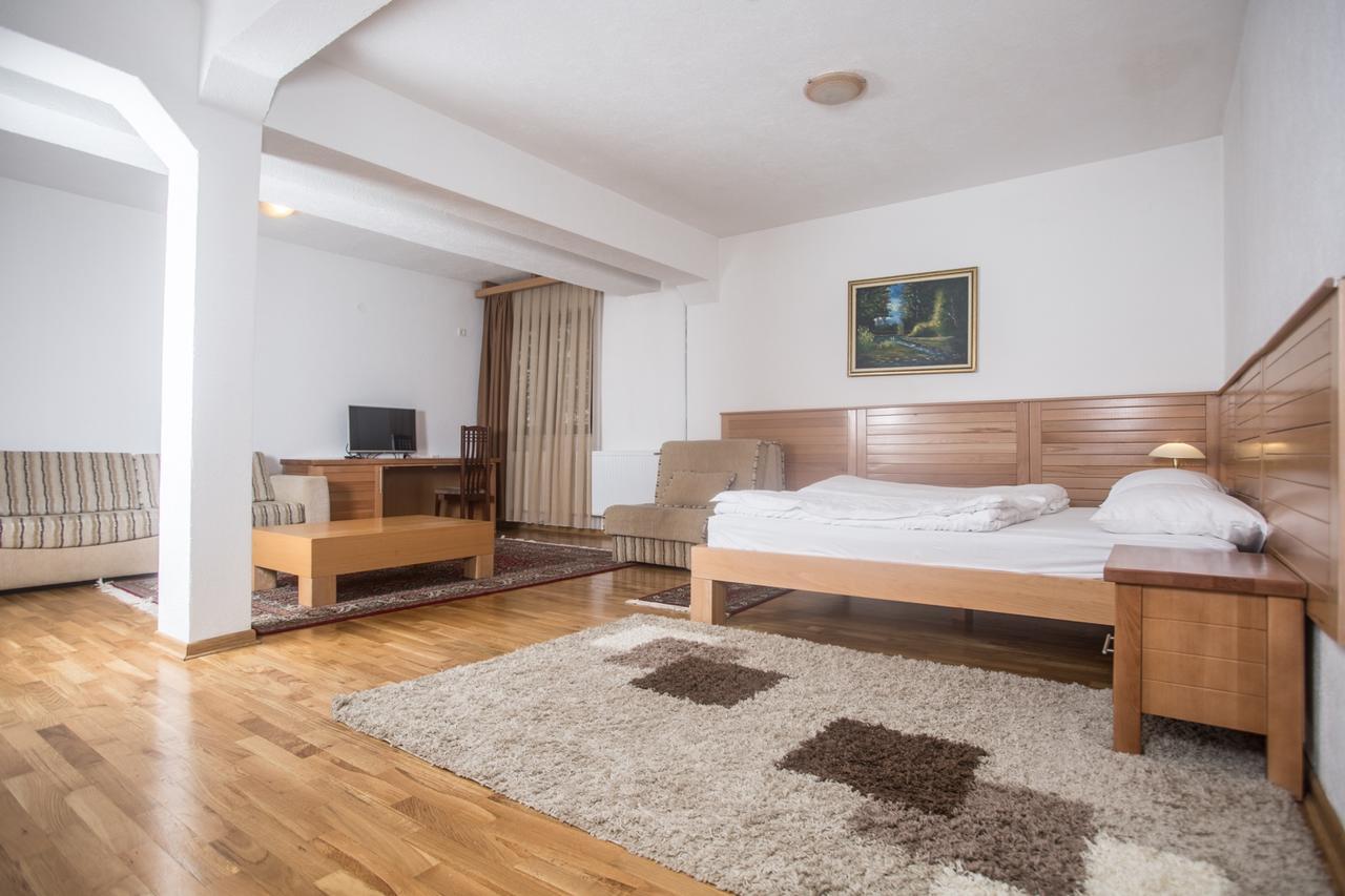 Hotel Borici Sjenica Zewnętrze zdjęcie